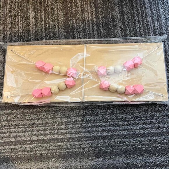 Nordic Wooden Hanging Shelf with Pink Beads and Tassels | Boho Nursery Wall Deco - Picture 4 of 5